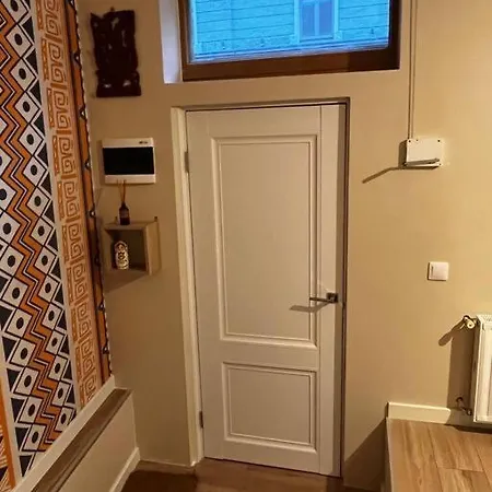 Avotu 43 Flat In *